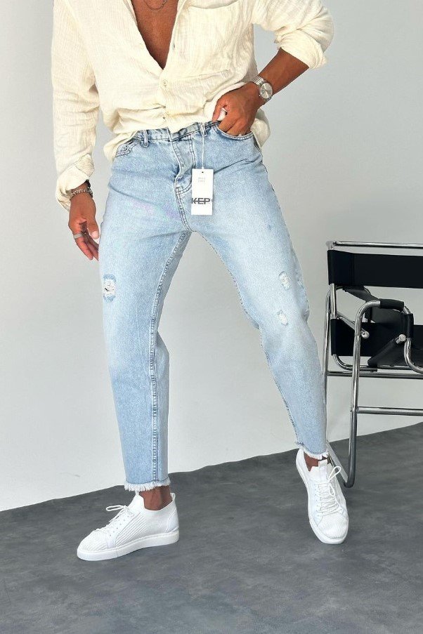 Light Blue boyfriend Jeans