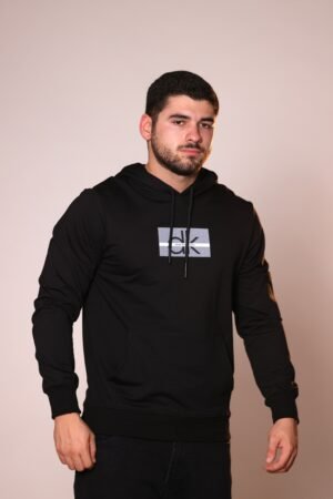 Minimal Logo Hoodie – Black